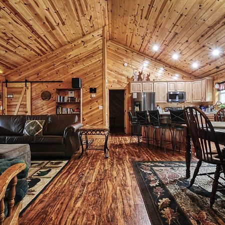 Moonlight Woods Cabin. Beautiful & Relaxing. Villa Sevierville Exterior foto