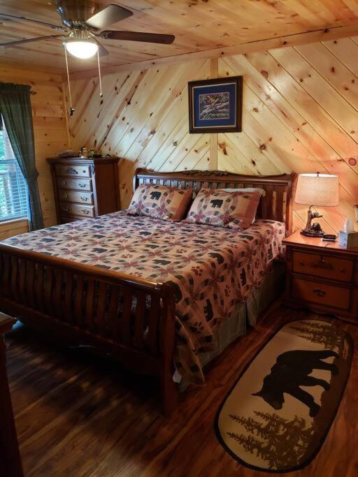 Moonlight Woods Cabin. Beautiful & Relaxing. Villa Sevierville Exterior foto