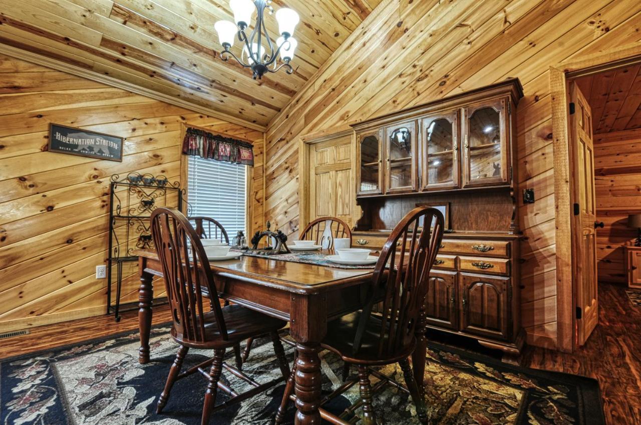 Moonlight Woods Cabin. Beautiful & Relaxing. Villa Sevierville Exterior foto